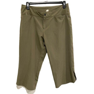 Eastern Mountain Sports - Athletic hiking capri women's size Large Hunter green